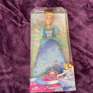 2008 Disney Sparkling Princess Cinderella doll NIB